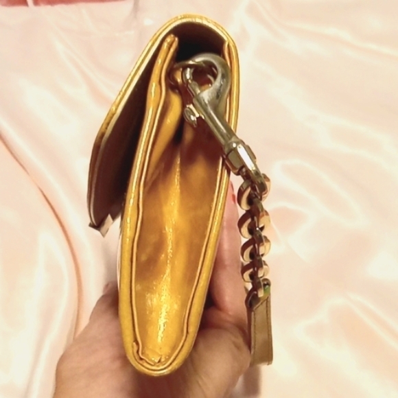 Jimmy Choo Patent Clutch Bag - Picture 8 of 16